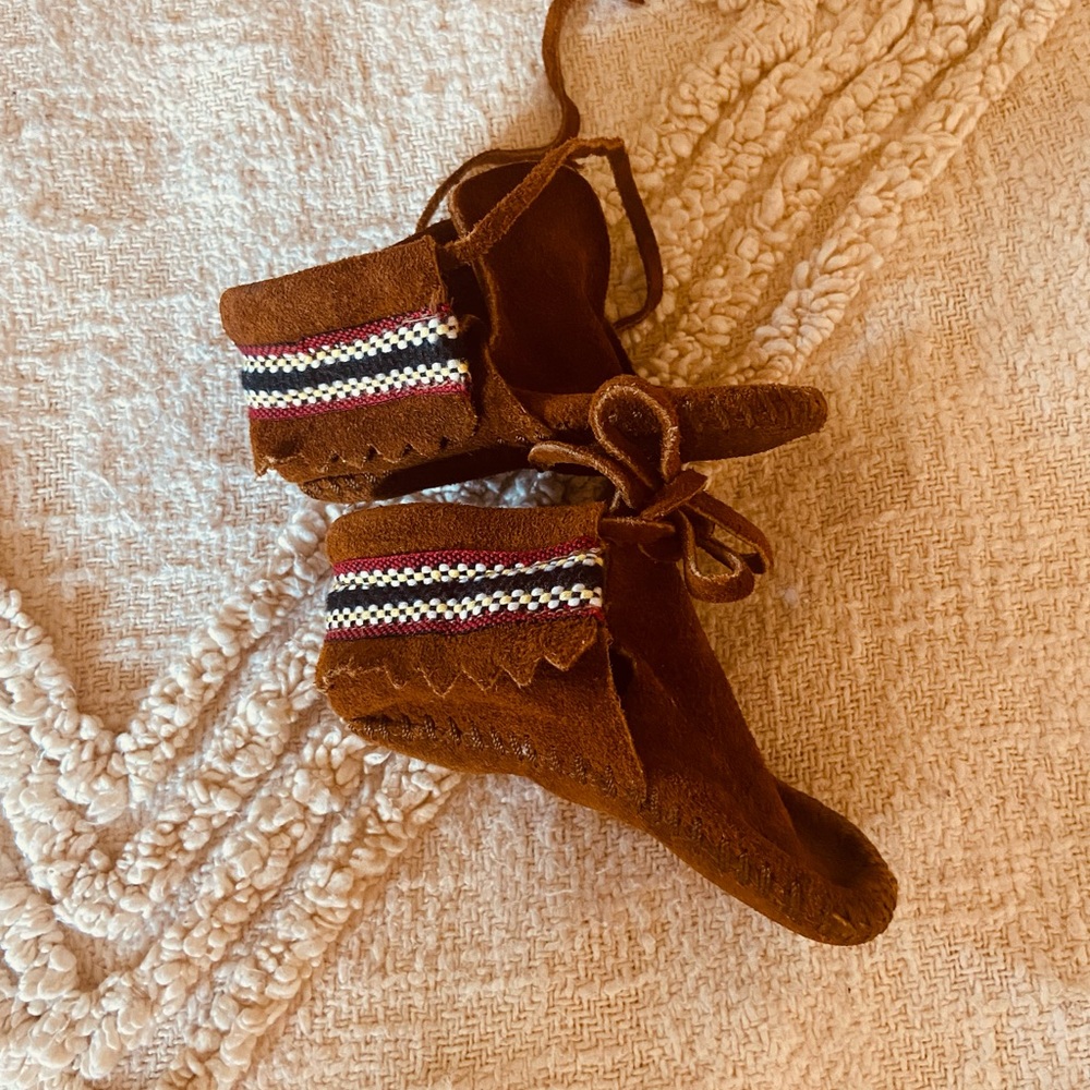Vintage baby Minnetonka moccasins.